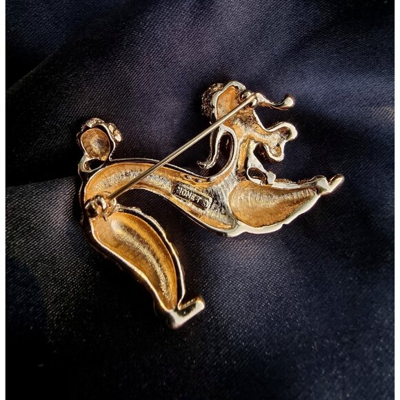 Vintage MONET 1970s Signed Poodle Dog Gold Red Eyes Animal Brooch - Picture 6 of 6